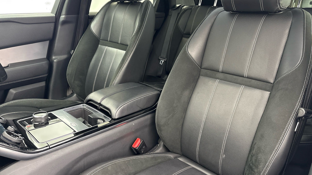 Land Rover Range Rover Velar Image 7