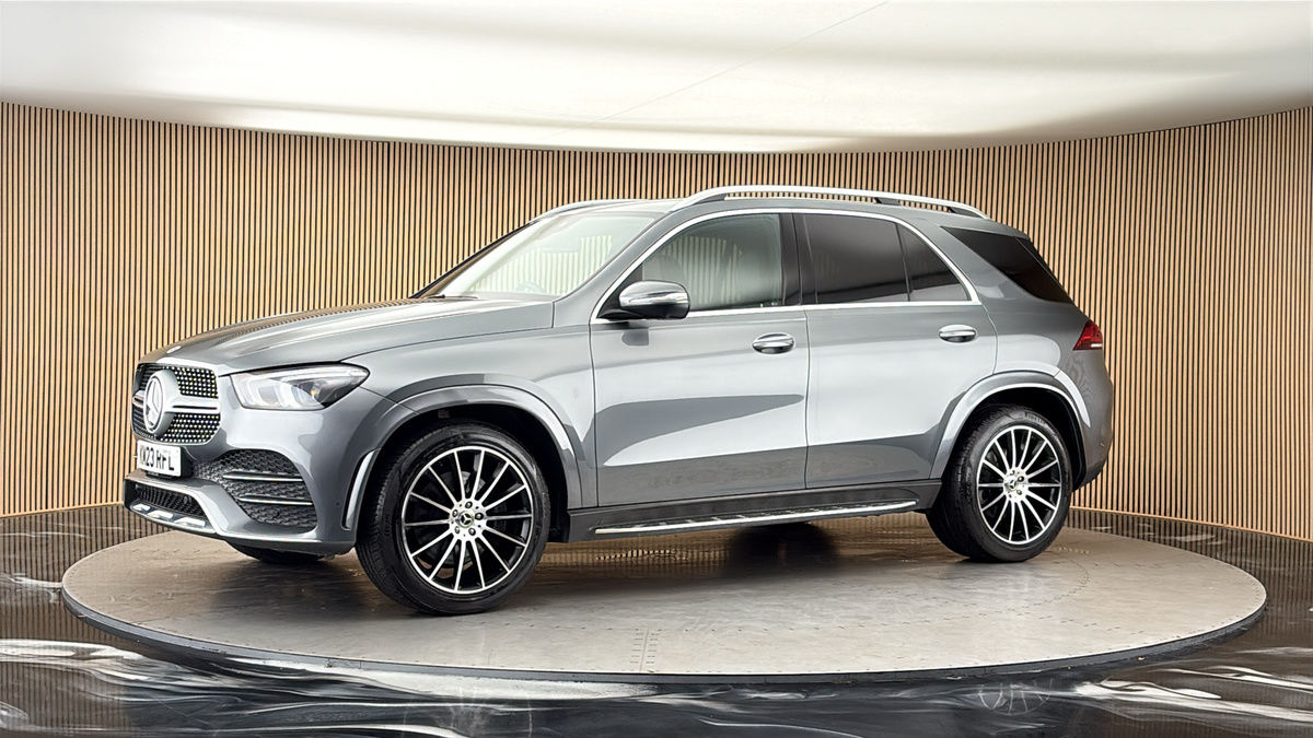 More views of Mercedes-Benz GLE