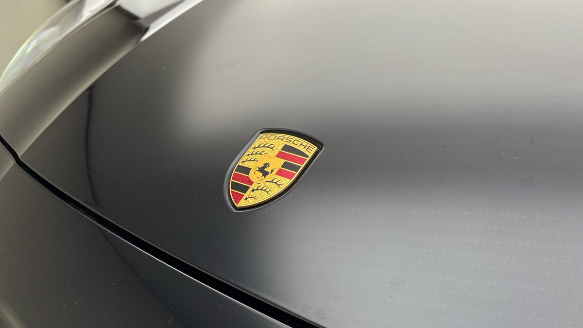 Porsche Cayenne Image 24