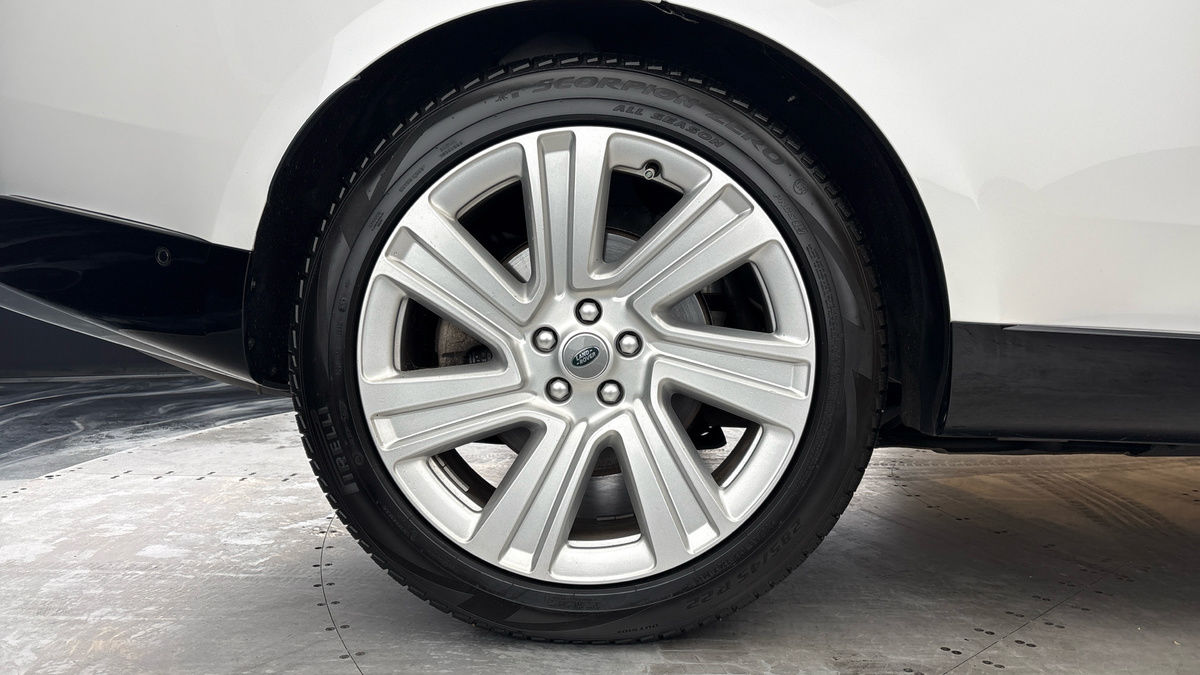 Land Rover Range Rover Image 10