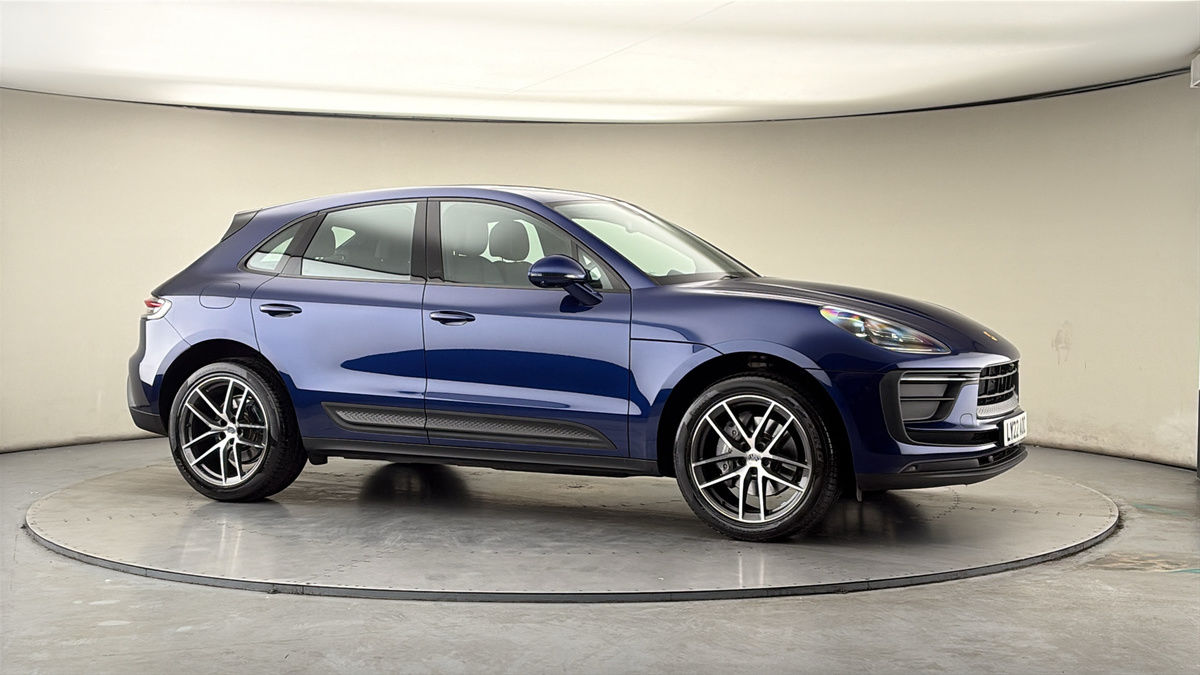 More views of Porsche Macan