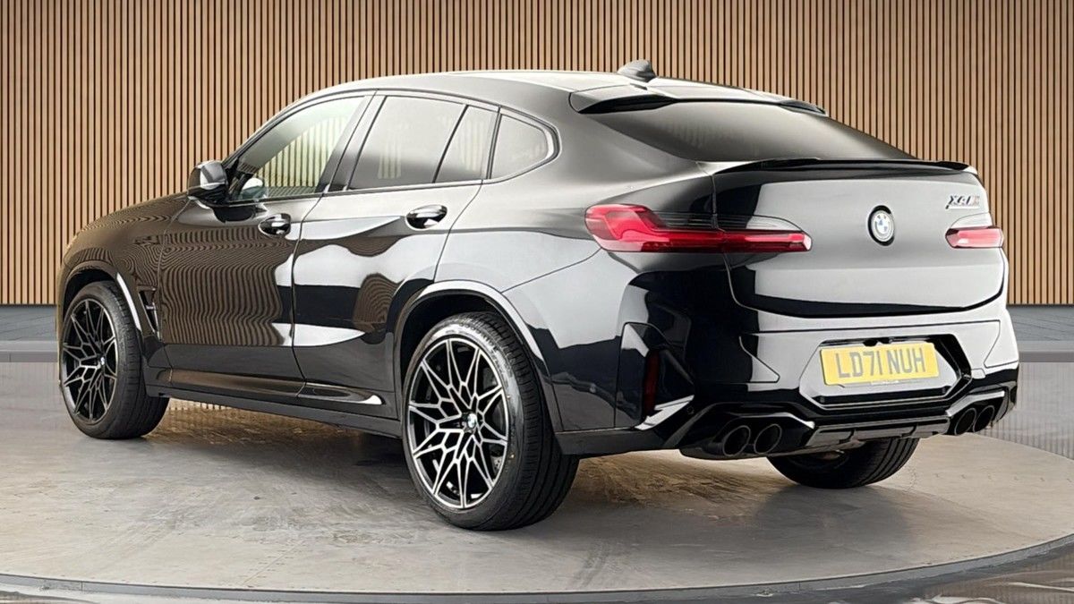 More views of BMW X4 M