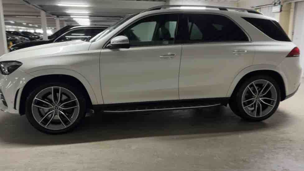 More views of Mercedes-Benz GLE