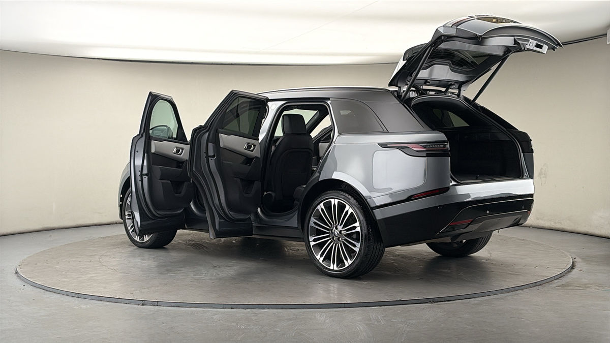 More views of Land Rover Range Rover Velar
