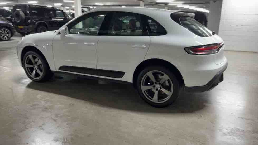 More views of Porsche Macan