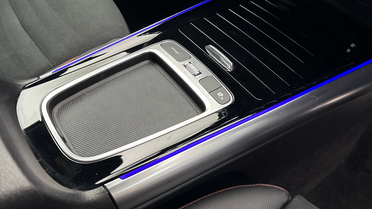 Mercedes-Benz GLA Image 9