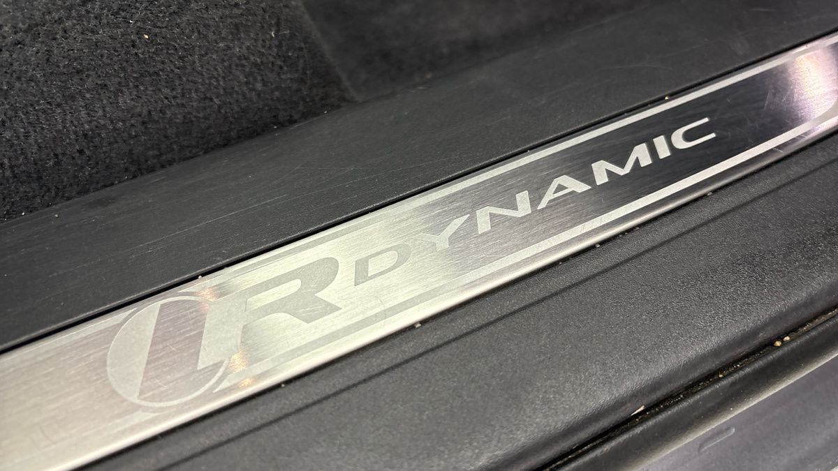 Jaguar F-PACE Image 25