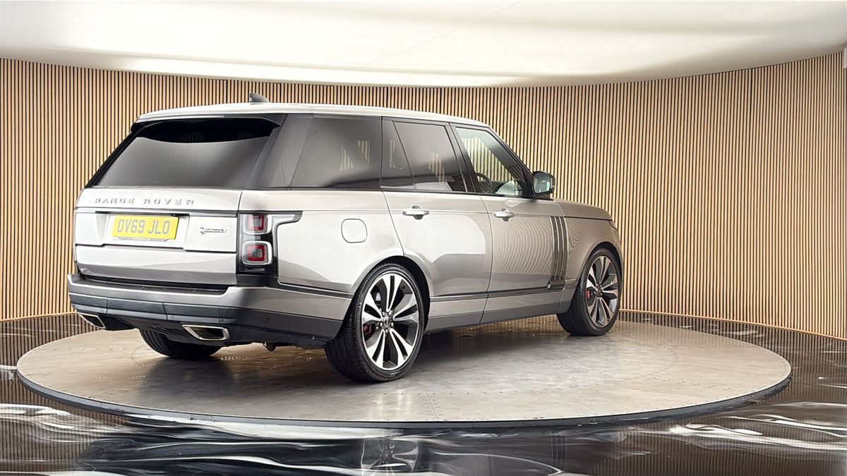 More views of Land Rover Range Rover