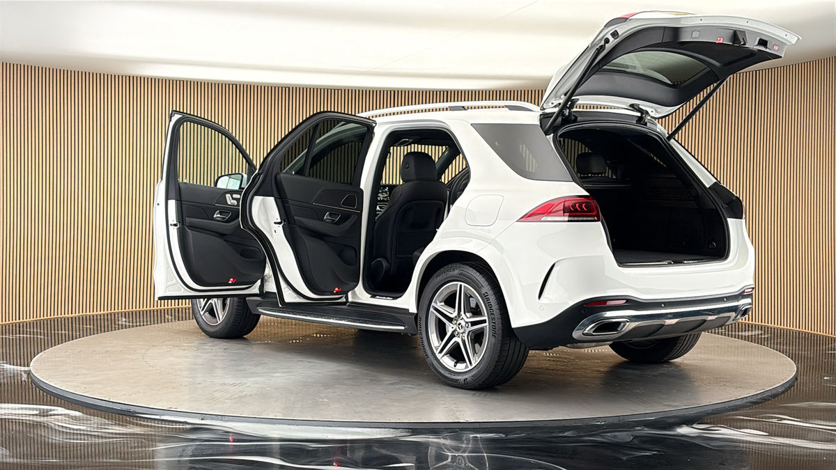 More views of Mercedes-Benz GLE