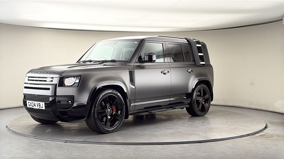 Land Rover Defender 110 Image 20