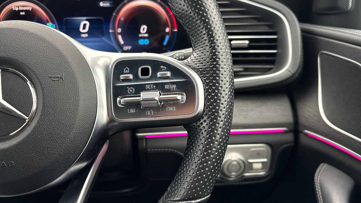 Mercedes-Benz GLE Image 14