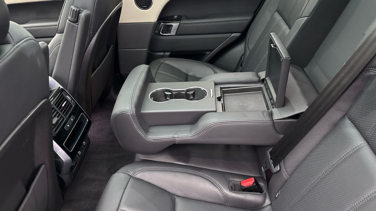 Land Rover Range Rover Sport Image 9