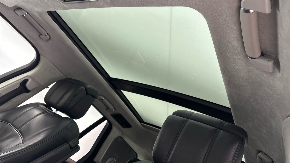 Land Rover Range Rover Image 6