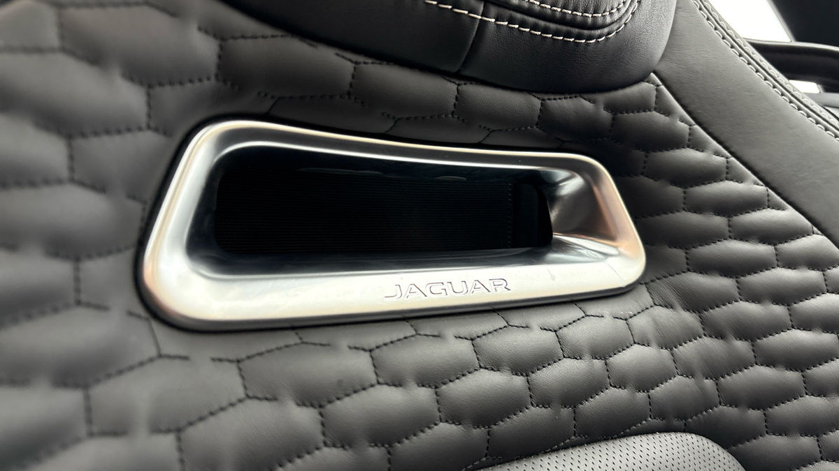 Jaguar F-Type Image 35