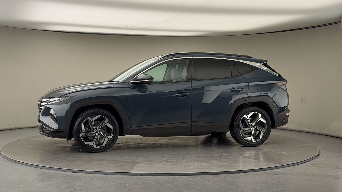 More views of Hyundai TUCSONix35