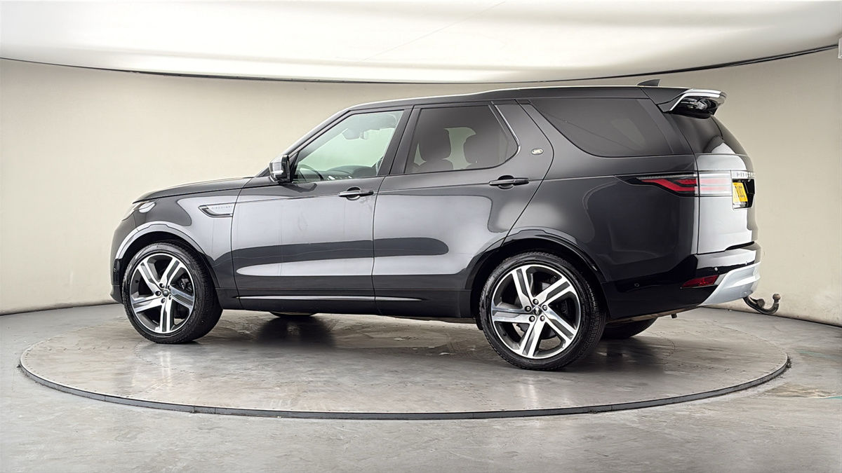 More views of Land Rover Discovery