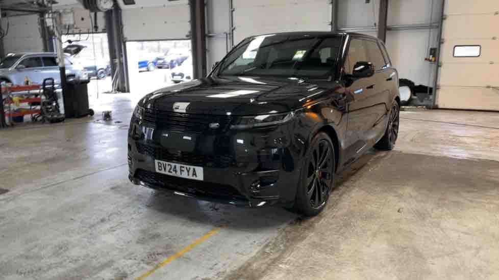 More views of Land Rover Range Rover Sport