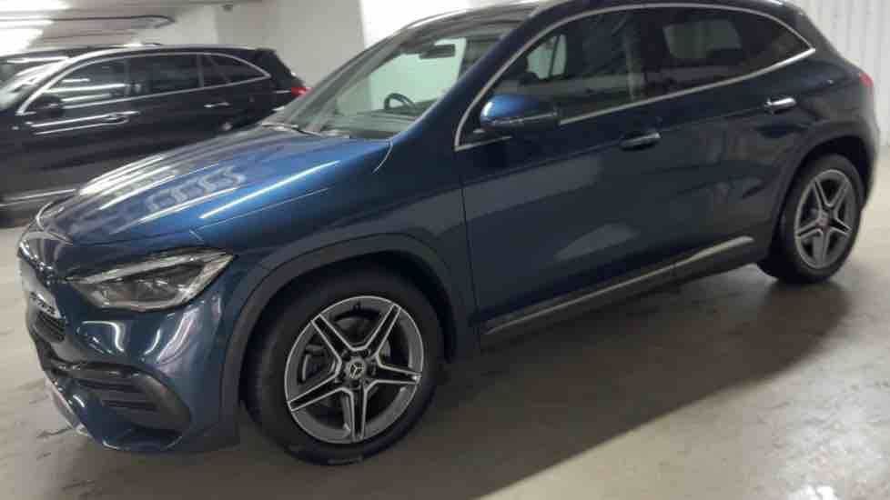 More views of Mercedes-Benz GLA