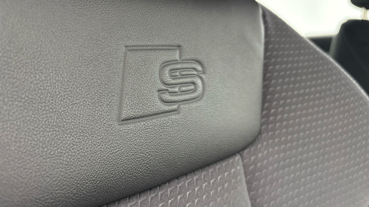 Audi A4 Avant Image 26