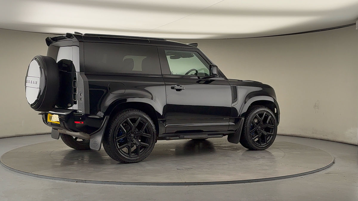 More views of Land Rover Defender 90