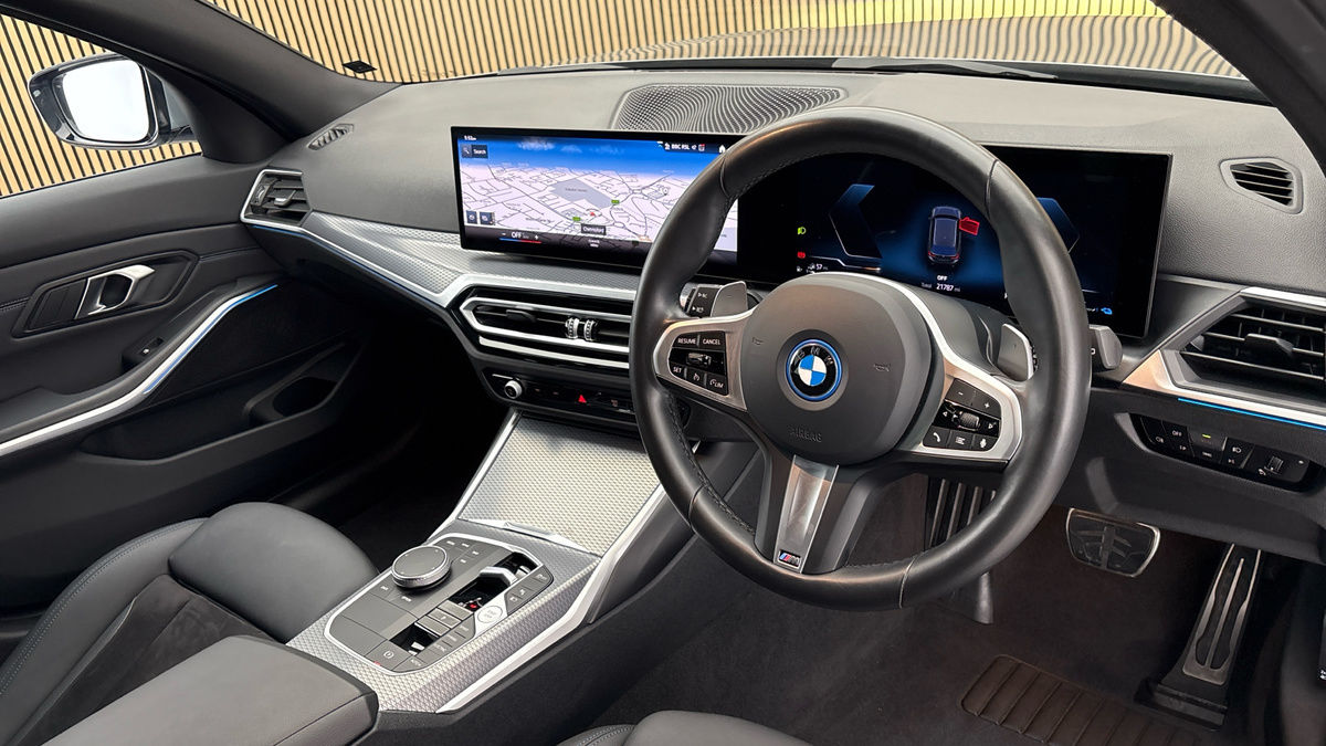 BMW 3 Series Image 5