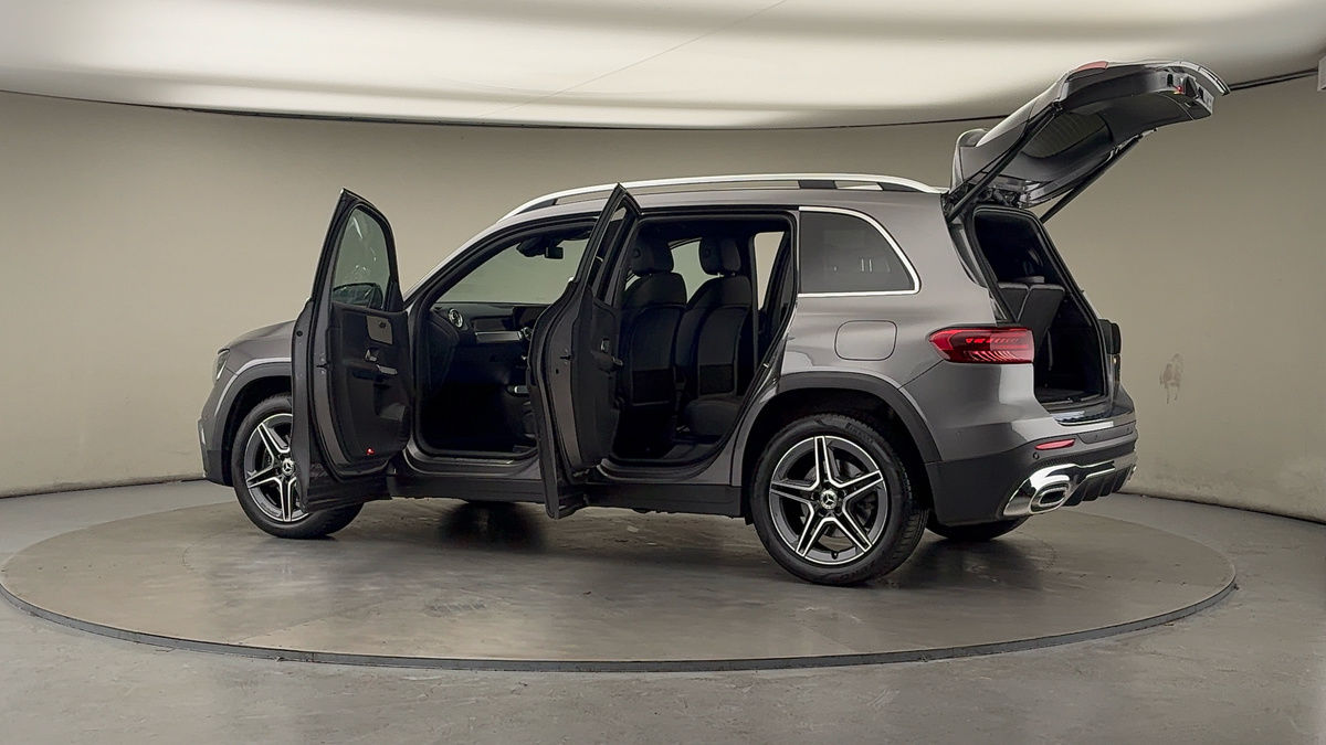 More views of Mercedes-Benz GLB