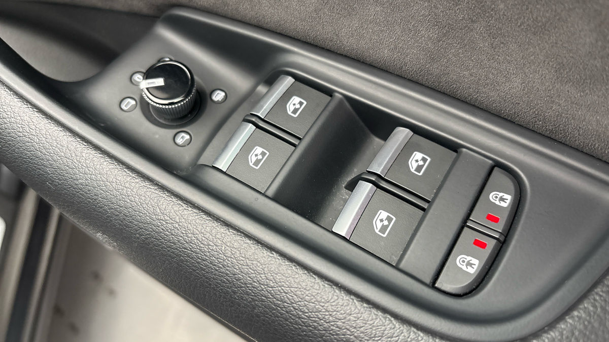 Audi Q8 Image 25