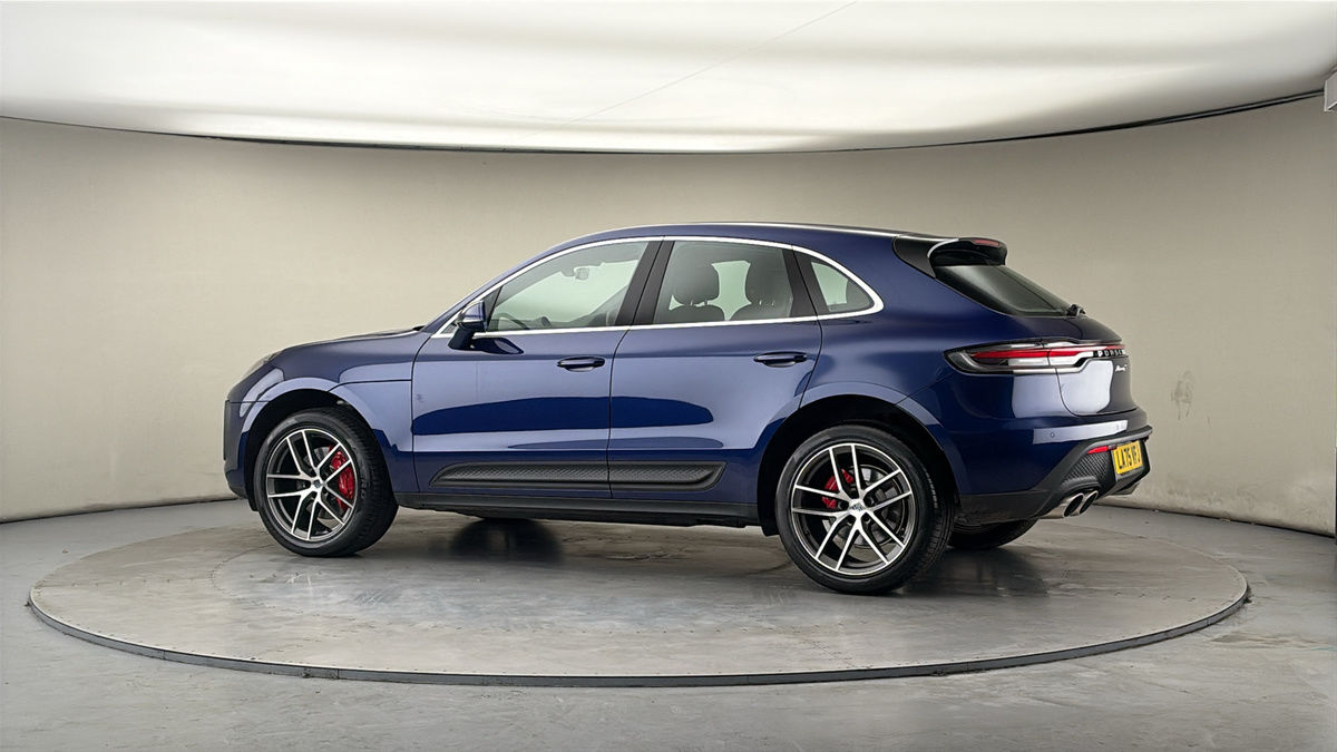 More views of Porsche Macan