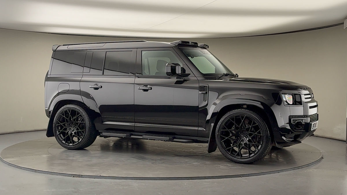 More views of Land Rover Defender 110