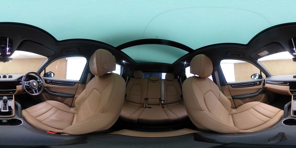 More views of Porsche Cayenne