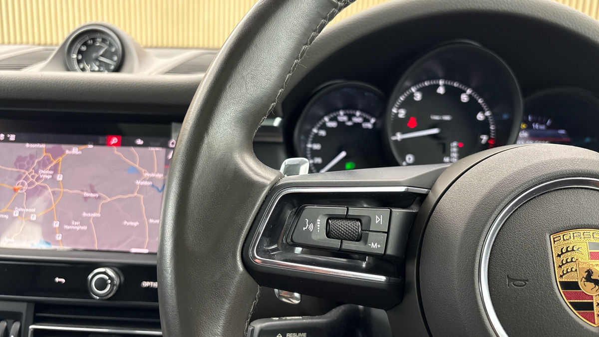 Porsche Macan Image 13