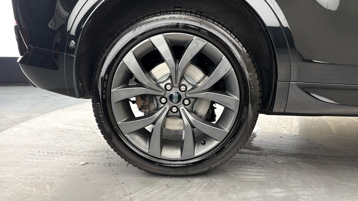 Land Rover Discovery Sport Image 10