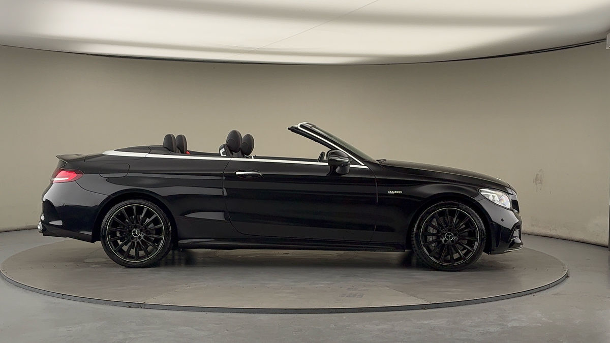 Mercedes-Benz C Class Image 16