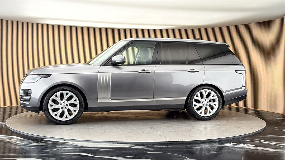 More views of Land Rover Range Rover