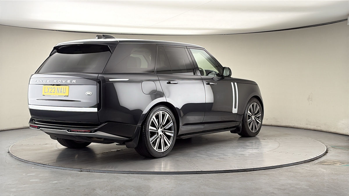 More views of Land Rover Range Rover