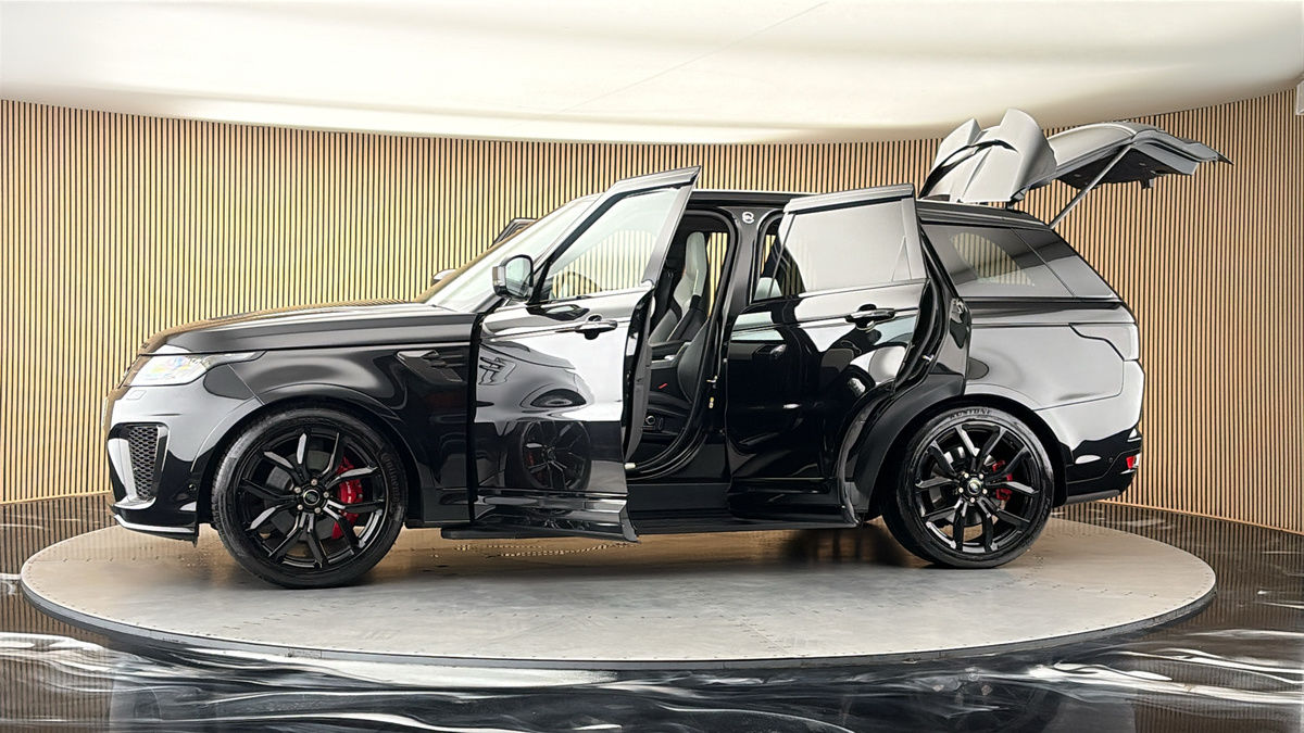 More views of Land Rover Range Rover Sport