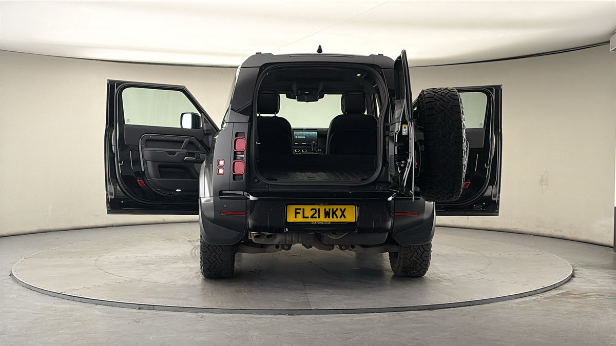 More views of Land Rover Defender 90
