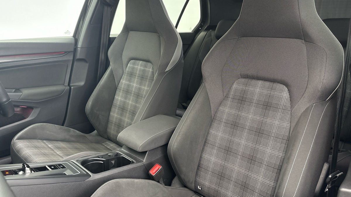 Volkswagen Golf Image 7