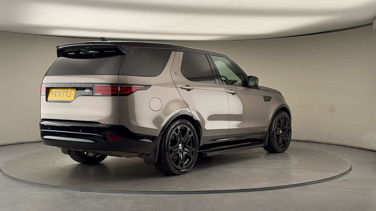 More views of Land Rover Discovery