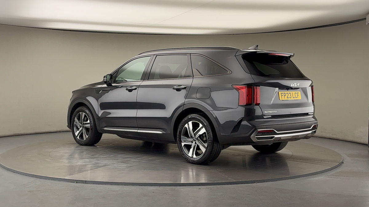 More views of Kia Sorento