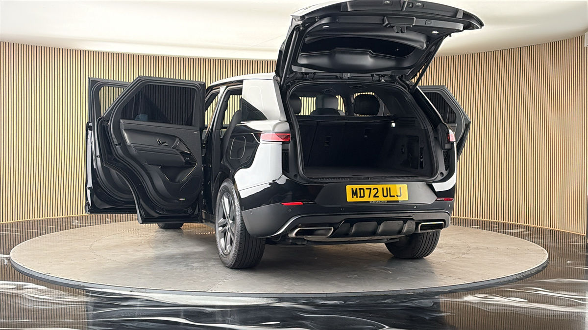 More views of Land Rover Range Rover Sport