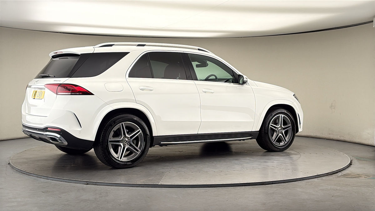 More views of Mercedes-Benz GLE