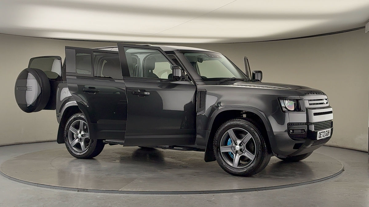 More views of Land Rover Defender 110