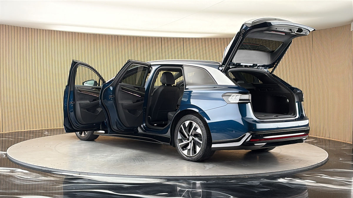 More views of Volkswagen ID.7