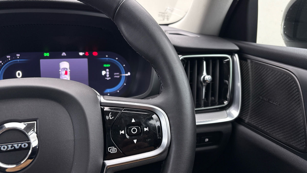 Volvo S60 Image 14