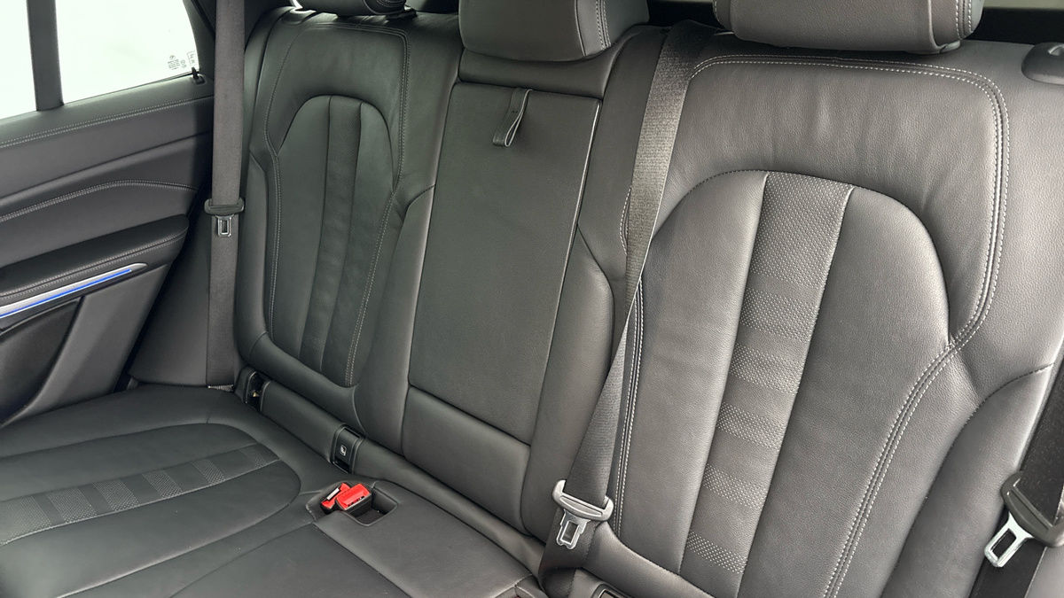BMW X5 Image 8
