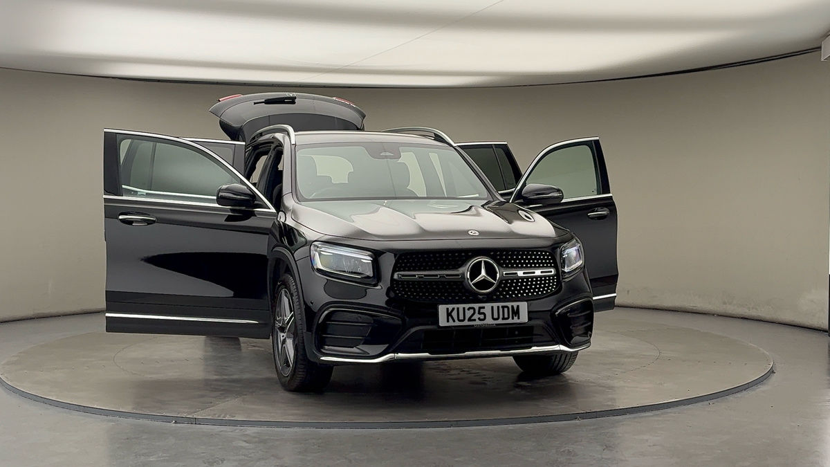 More views of Mercedes-Benz GLB