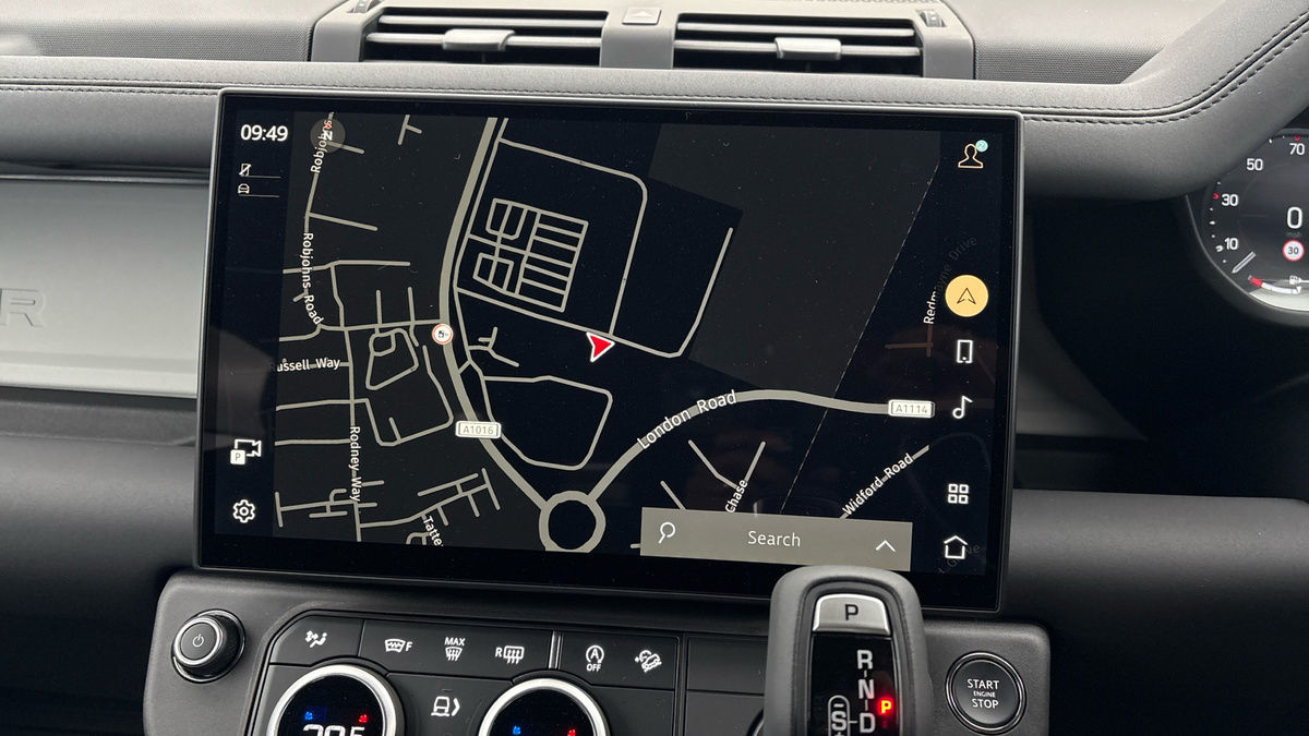 Land Rover Defender 110 Urban Image 17