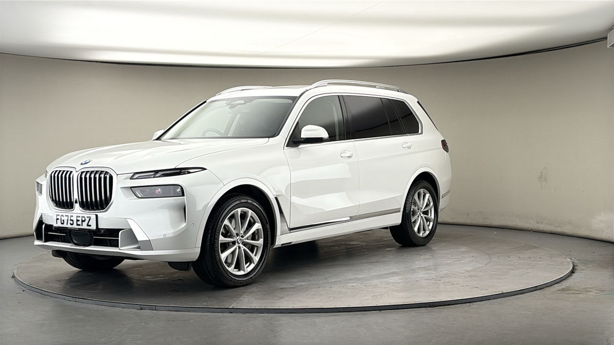 More views of BMW X7