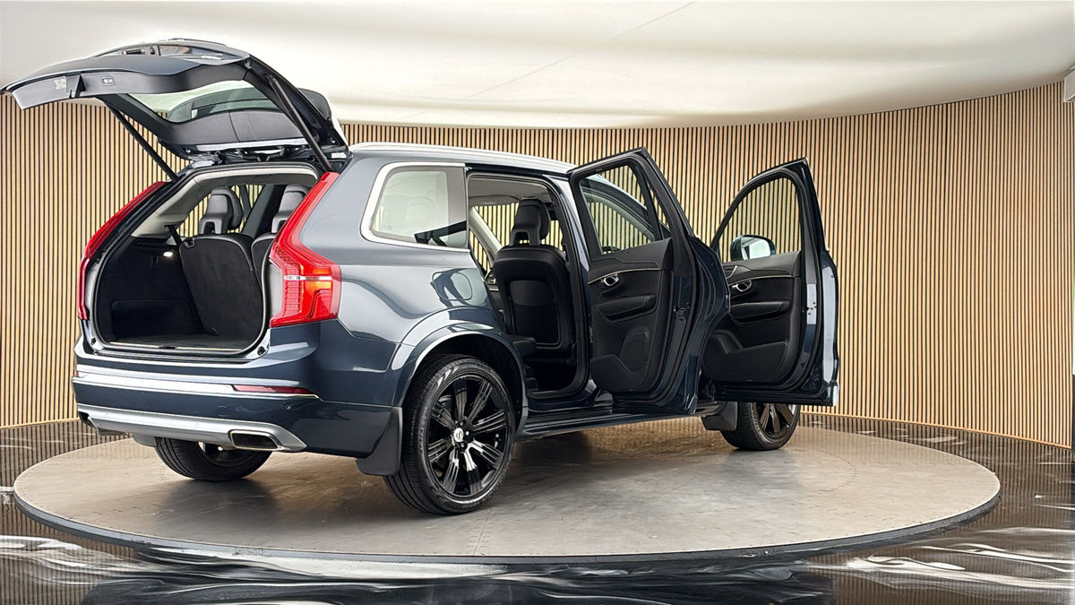 More views of Volvo XC90